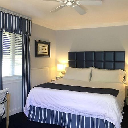 Atlantic Inn Newington 외부 사진